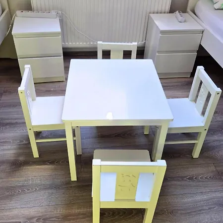 Apartment Fuer Reisende Und Monteure *